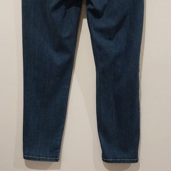 Judy Blue Jeans Women's Size 15/32 Relaxed Fit Denim Whiskering Distressed - Picture 11 of 16